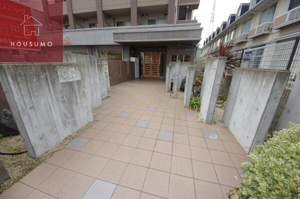 エントランス(毎日通るエントランスはこのようになっています)