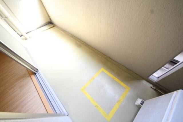 物件内観写真12　(落ち着いた時間を過ごせるバルコニーです)