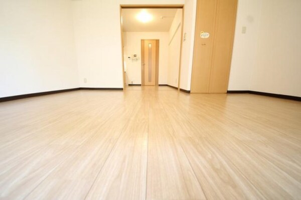 洋室(コンパクトで使いやすい洋室です)