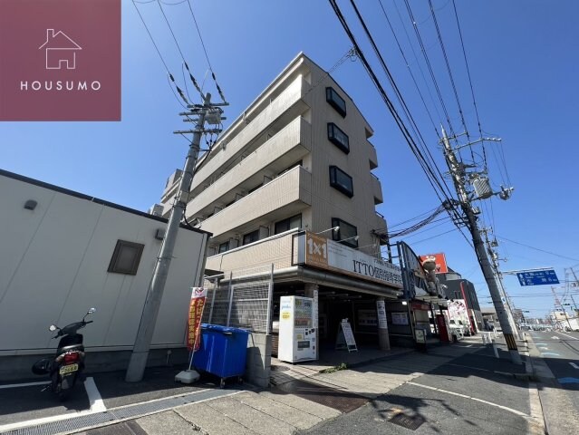 物件外観写真1　(おしゃれな外観です)