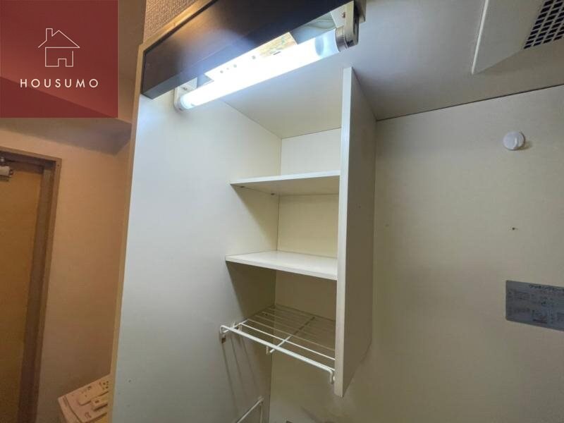 物件内観写真23　(ちょっとした収納スペースも充実しています)