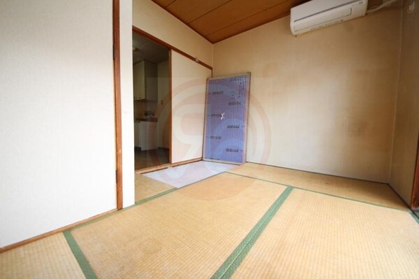和室(ゆったりとくつろげる和室です)