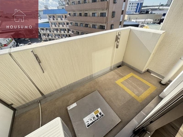 バルコニー(同施工会社・同型モデルの室内です。（参考写真・イメージ写真）)