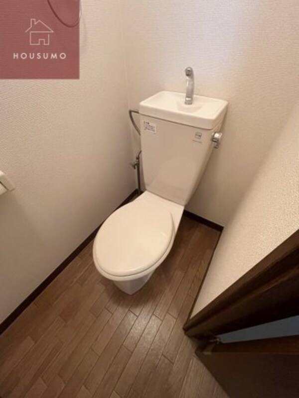 トイレ(シンプルで使いやすいトイレです)