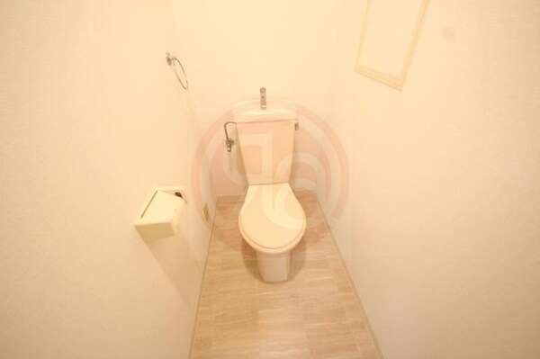 トイレ(コンパクトで使いやすいトイレです)