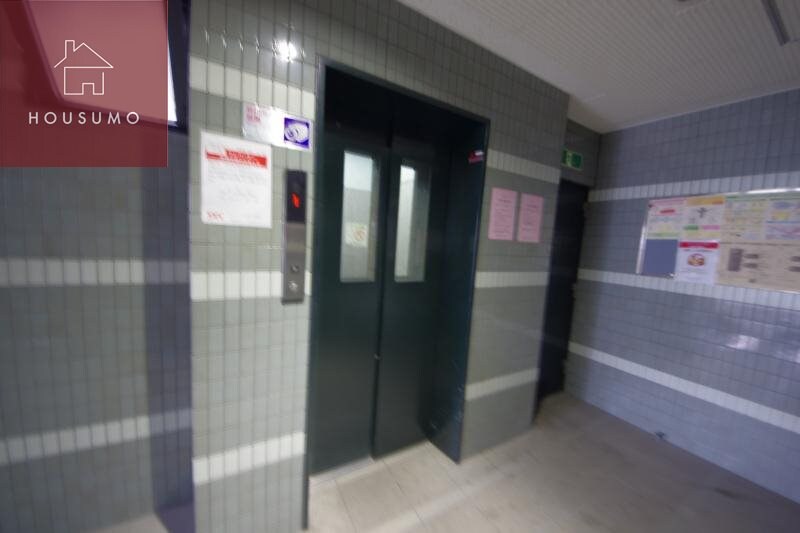 物件内観写真15　(エレベーターです)