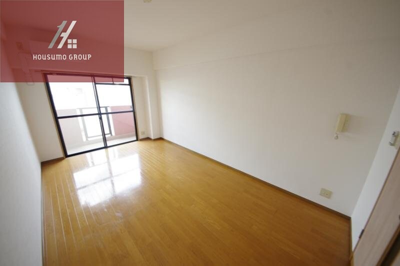 物件内観写真5　(ゆったり過ごせるリビングです)