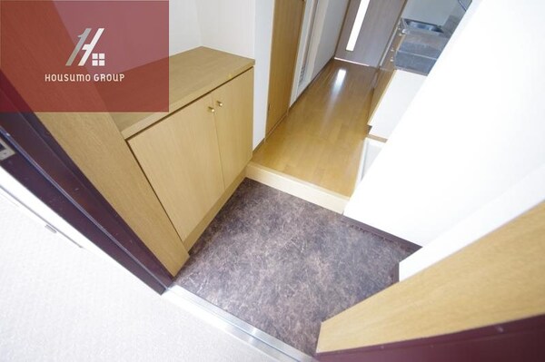 玄関(明るい玄関です)