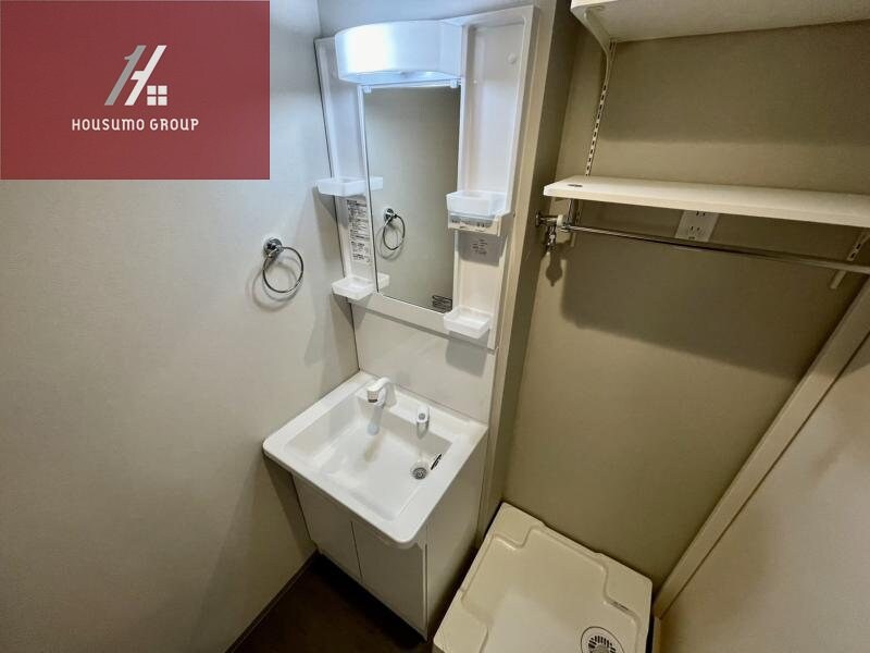 物件内観写真8　(落ち着いた玄関です)