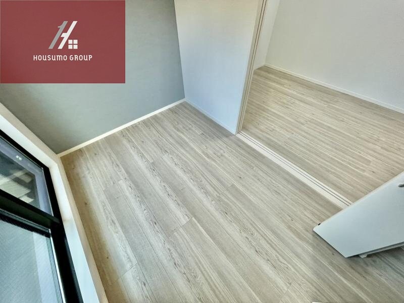 物件内観写真16　(おしゃれな居間です)