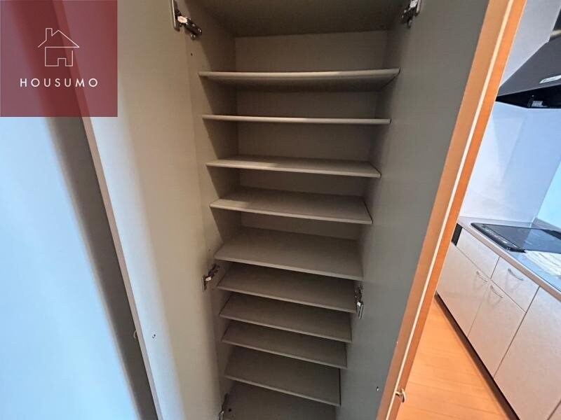 物件内観写真20　(収納のためのスペースです)