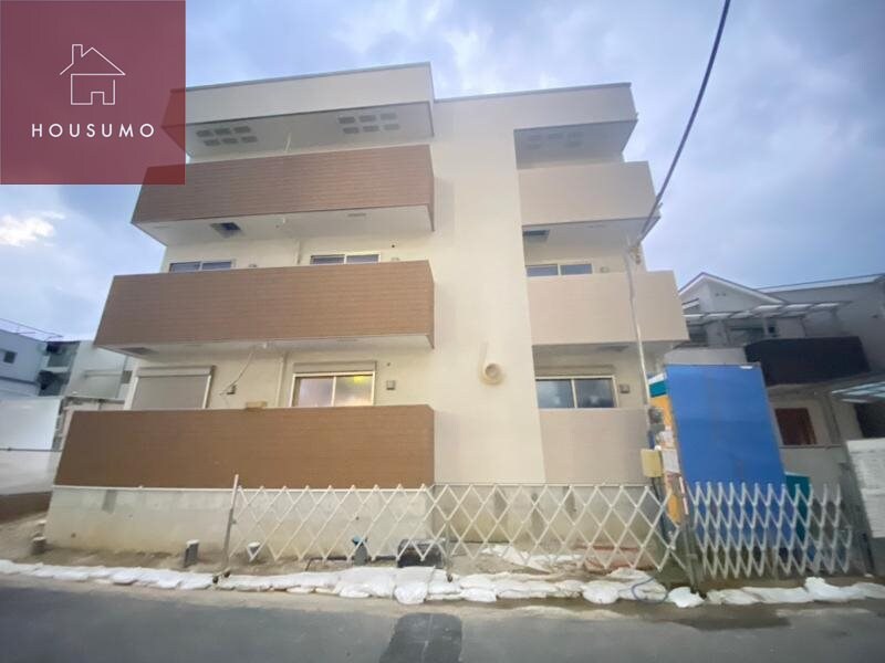 物件外観写真2　(外観もきれいです)