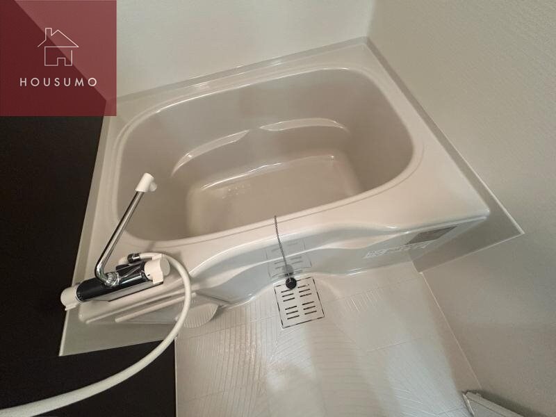 物件内観写真18　(コンパクトで使いやすいお風呂です)