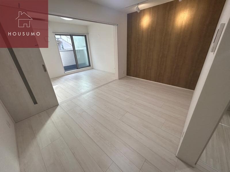 物件内観写真6　(使いやすい居間です)