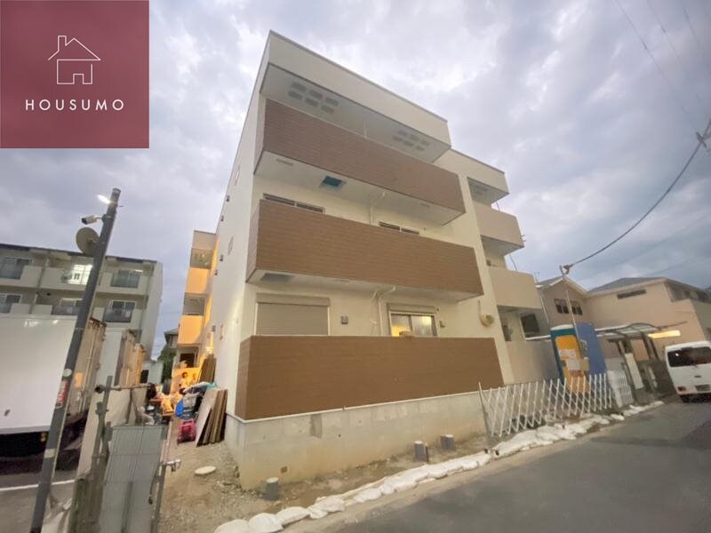 物件外観写真3　(建物外観を気になさる方へ、見た目の良い物件です)