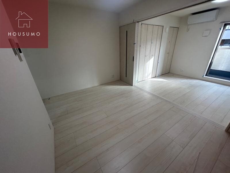 物件内観写真21　(ゆったりとしたリビングです)