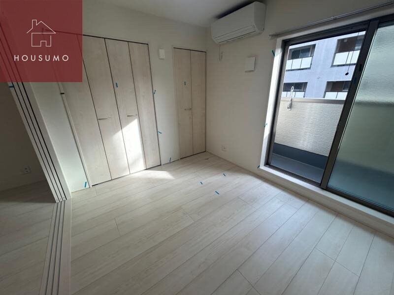 物件内観写真29　(明るい洋室です)