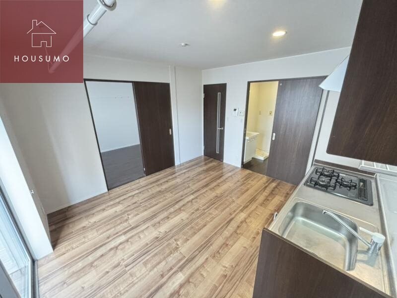 物件内観写真16　(ゆったり過ごせる居間です)