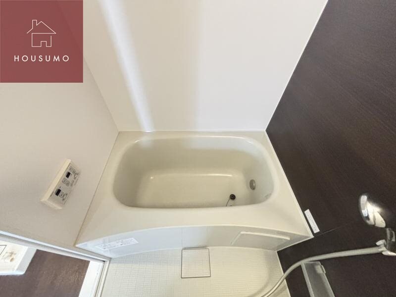 物件内観写真18　(日々の疲れを癒すお風呂付です)