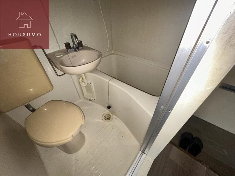 物件内観写真7　(日々の疲れを癒すお風呂付です)