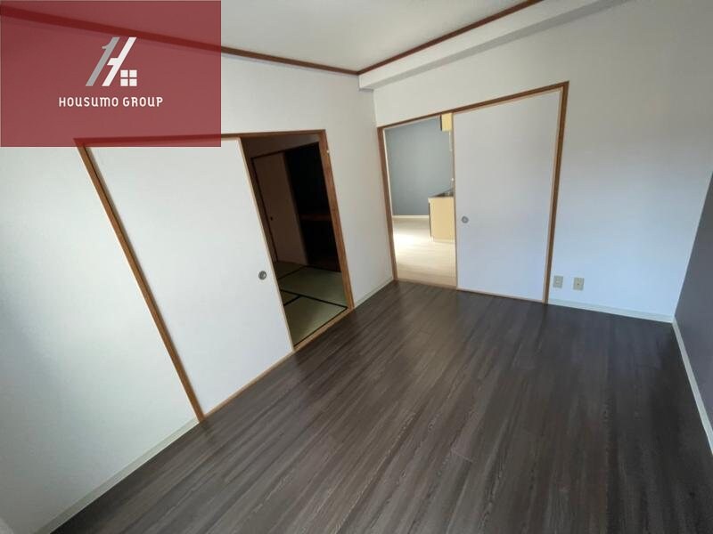 物件内観写真5　(リビングです)