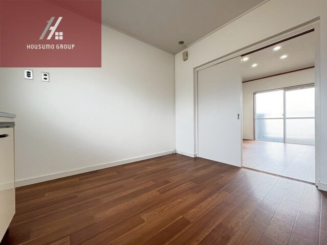 物件内観写真6　(ゆったり過ごせるリビングです)