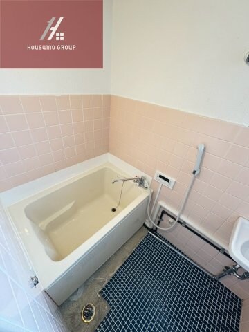 物件内観写真10　(きれいなお風呂です)