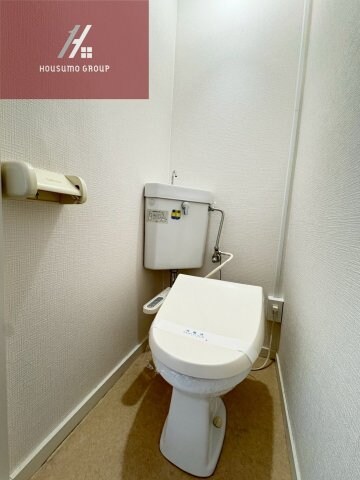 物件内観写真11　(落ち着いたトイレです)