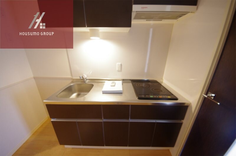 物件内観写真7　(コンパクトなキッチンで掃除もラクラク)