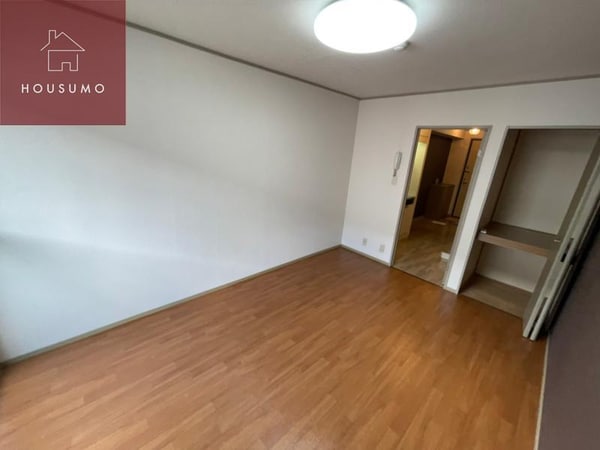 居室(おしゃれな居間です)