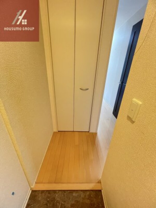 玄関(毎日通る玄関はこちらです)