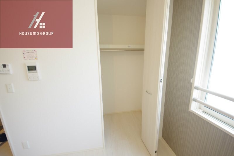 物件内観写真17　(小物を収納するのに便利です)