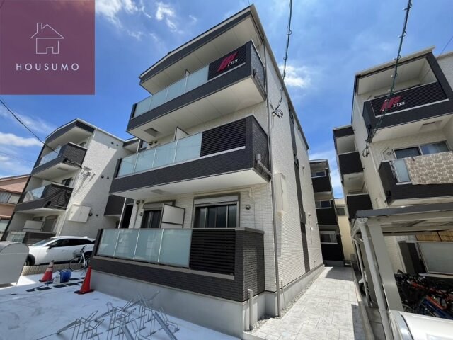 物件外観写真1　(外観もきれいです)