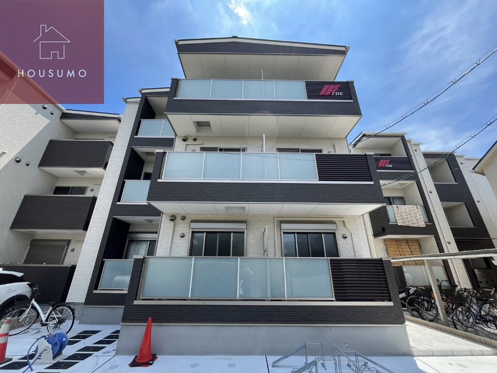 物件外観写真3　(落ち着いた雰囲気の外観です)