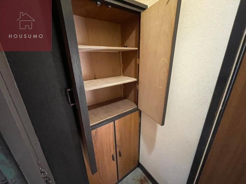 物件内観写真17　(小物を収納するのに便利です)