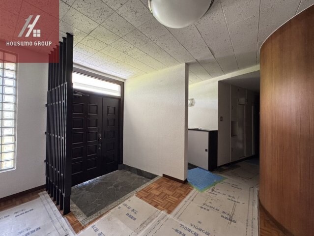 物件内観写真10　(きれいな玄関です)