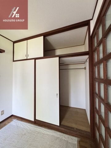 物件内観写真17　(たっぷりとした収納スペースです)