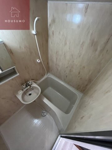 物件内観写真6　(日々の暮らしに欠かせないお風呂です)