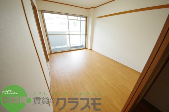 物件内観写真23　(来客時にも便利な和室付き)