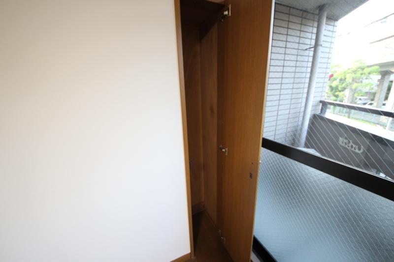 物件内観写真21　(ちょっとした収納スペースも充実しています)