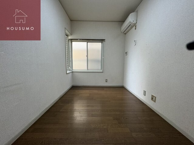 物件内観写真16　(おしゃれな居間です)