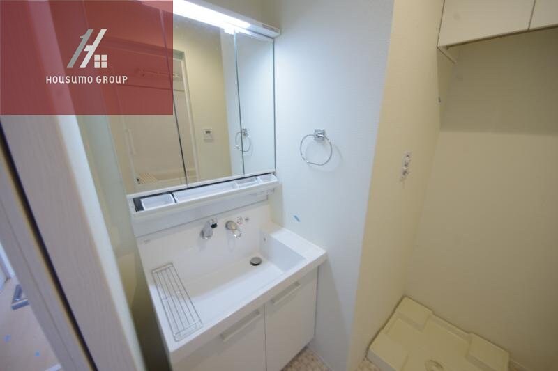 物件内観写真16　(独立洗面化粧台が付いています)