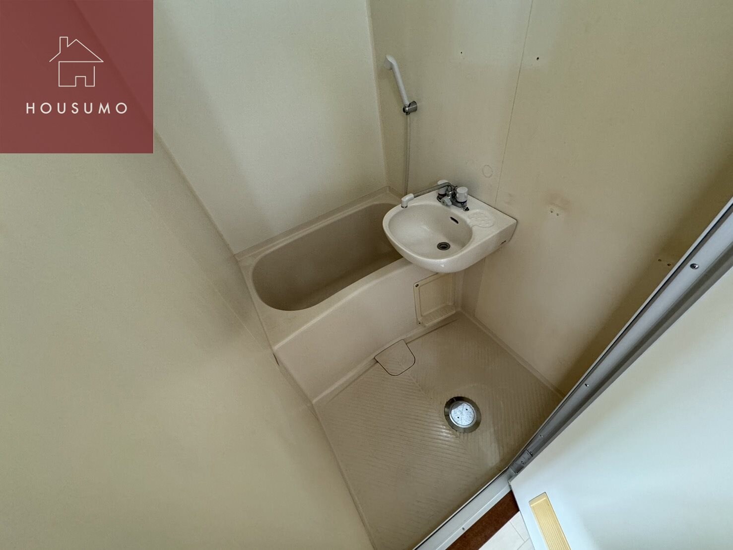 物件内観写真7　(落ち着いた空間のお風呂です)