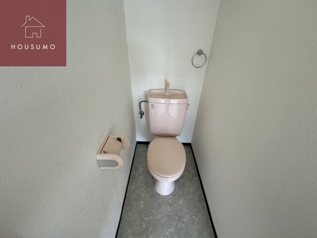 物件内観写真9　(トイレもきれいです)