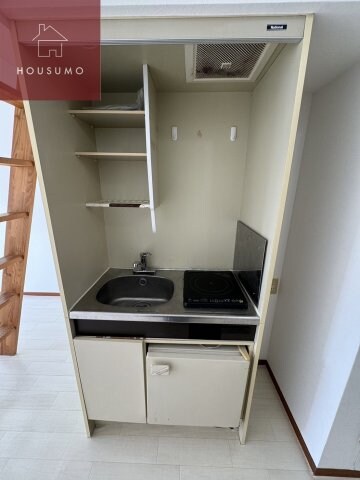 物件内観写真17　(コンパクトなキッチンで掃除もラクラク)