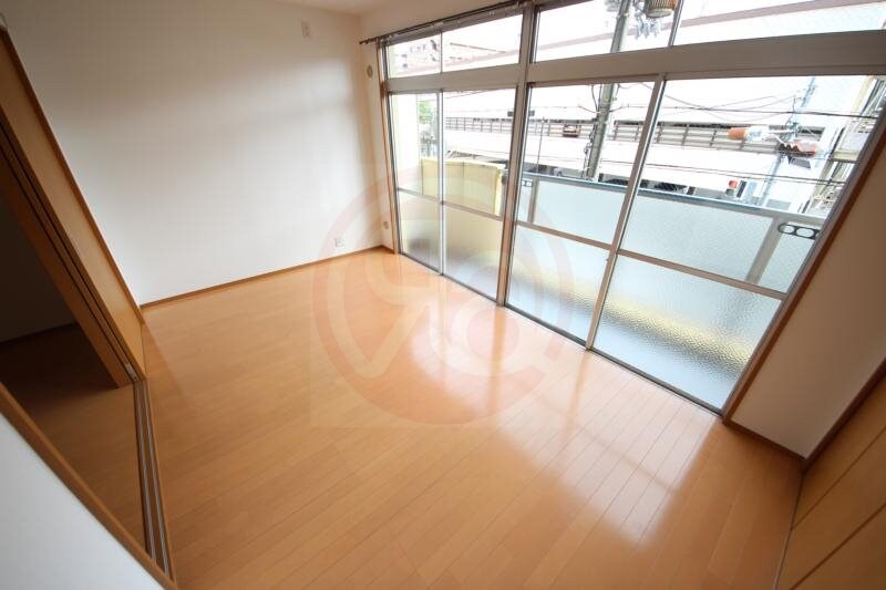 物件内観写真21　(ゆったりした子供部屋です)