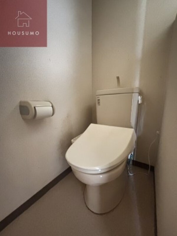 トイレ(コンパクトで使いやすいトイレです)