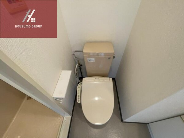 トイレ(コンパクトで使いやすいトイレです)