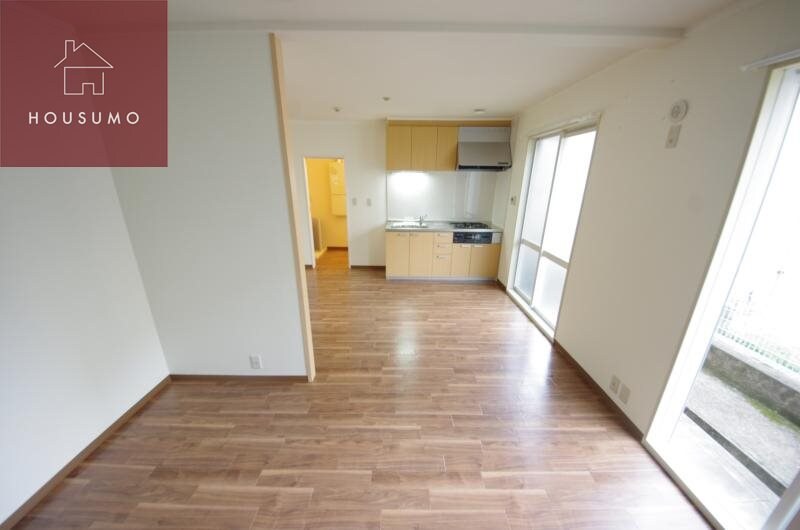 物件内観写真23　(おしゃれな居間です)