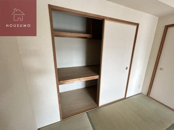 収納(こまごまとしたものを収納できそうですね)
